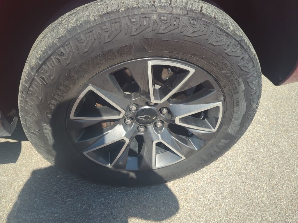 Used 2023 Chevrolet Tahoe Z71 w/ Z71 Off-Road Package image 6