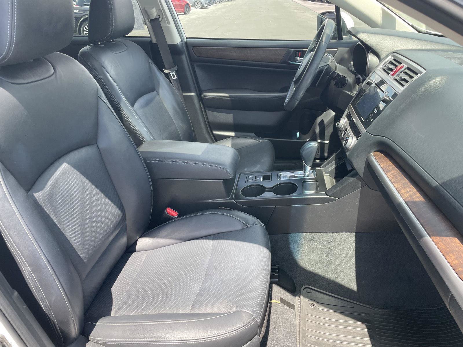 Used 2017 Subaru Outback 3.6R Limited AWD/4WD image 26