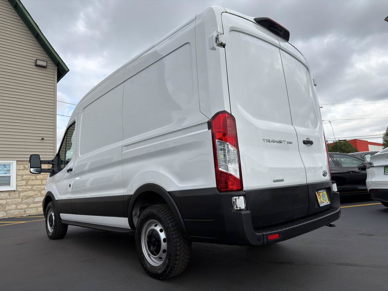 Used 2022 Ford Transit 250 Medium Roof RWD image 5