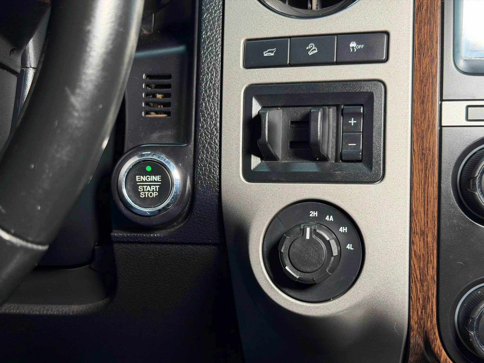 Used 2016 Ford Expedition EL King Ranch image 47