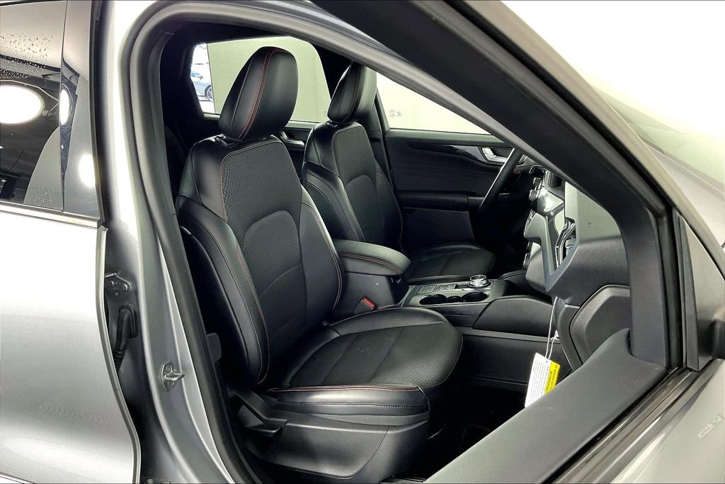 Used 2023 Ford Escape ST-Line image 10