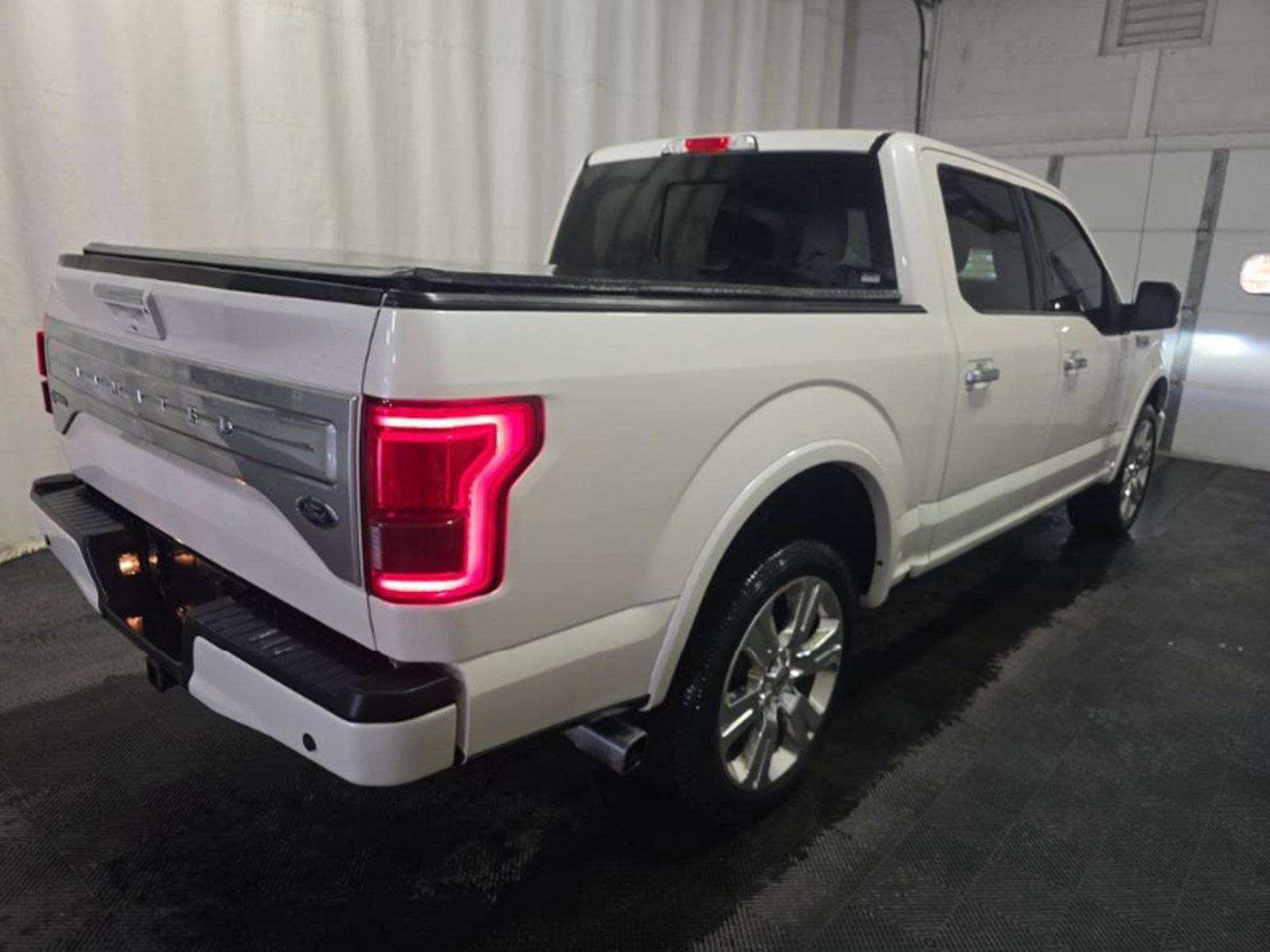 Used 2016 Ford F150 Limited AWD/4WD image 3