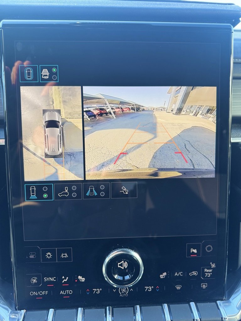 Used 2025 GMC Acadia Elevation image 12