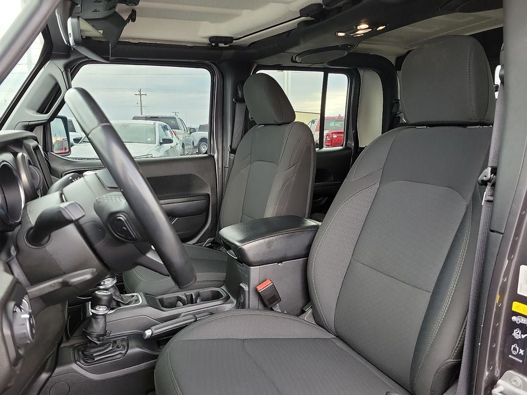 Used 2022 Jeep Gladiator Sport AWD/4WD image 11
