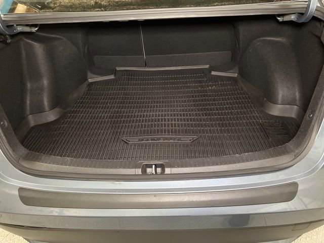 Used 2022 Toyota Corolla LE image 48