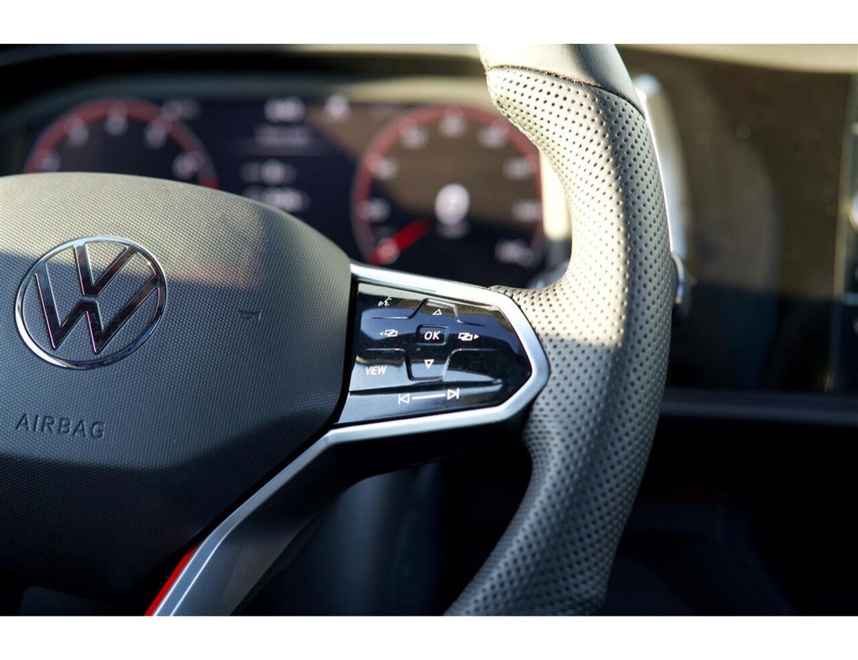 Used 2022 Volkswagen Jetta GLI Autobahn w/ GLI Black Package image 36