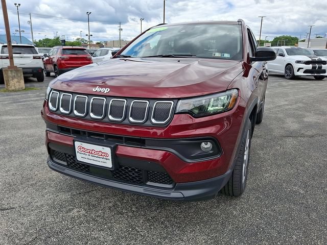 Used 2022 Jeep Compass Latitude w/ Convenience Group AWD/4WD image 4