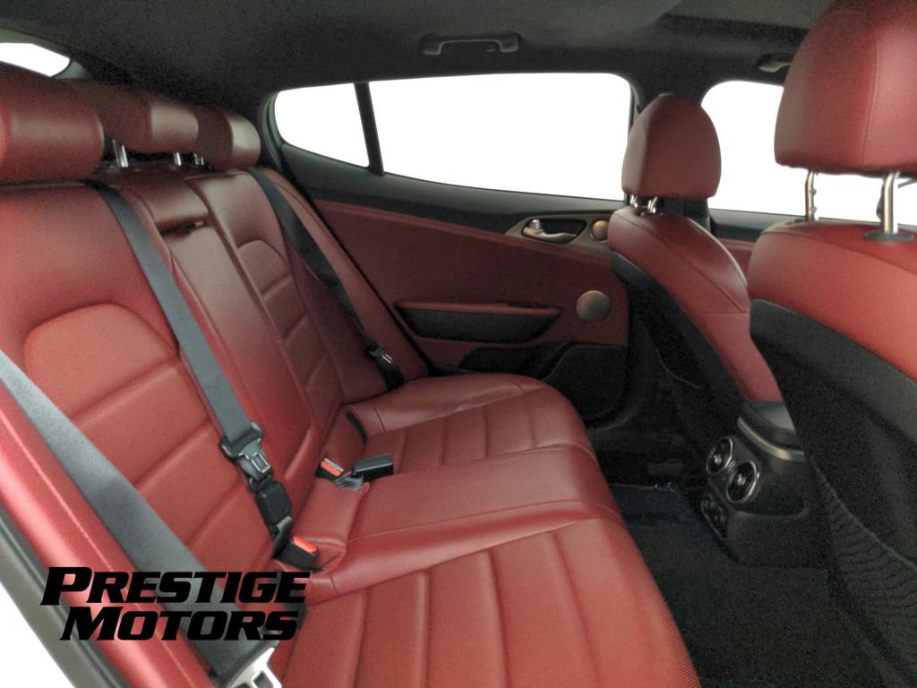 Used 2021 Kia Stinger GT2 image 30