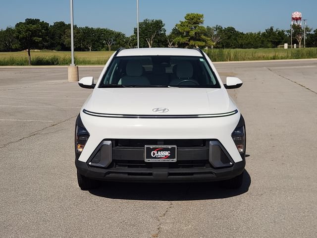 Used 2025 Hyundai Kona SEL AWD/4WD image 2