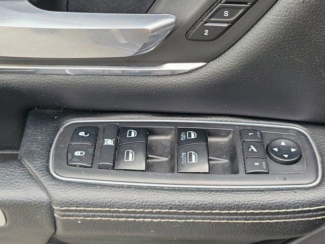 Used 2019 RAM 1500 Laramie w/ Off Road Group AWD/4WD image 29