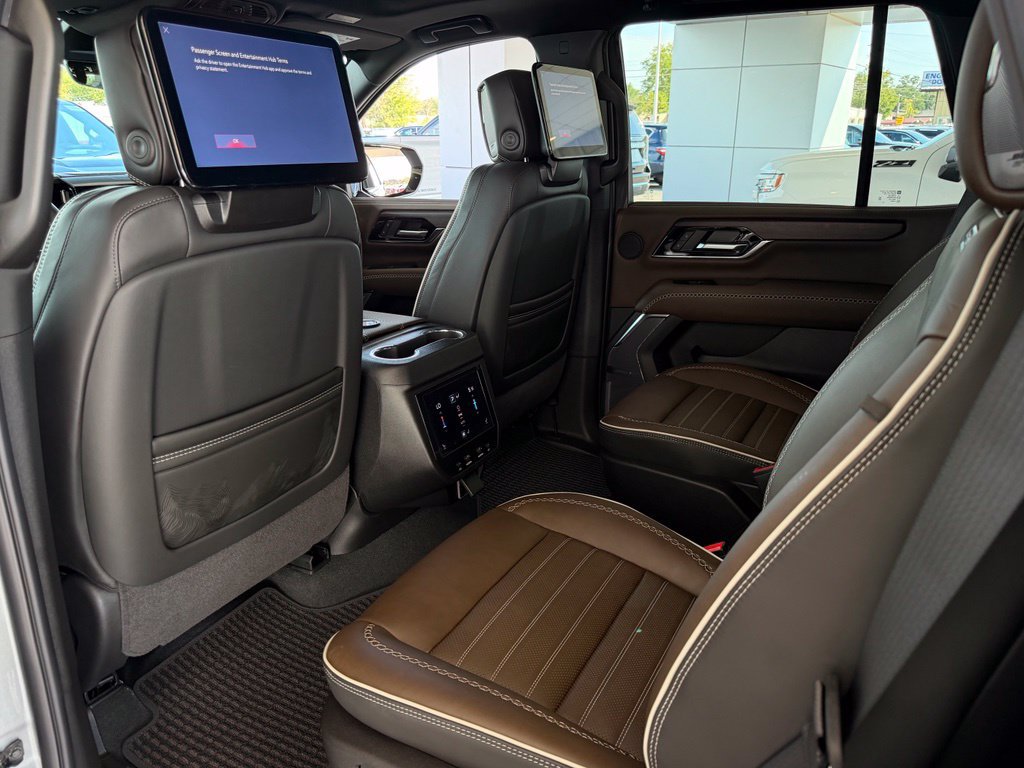 New 2027 GMC Yukon Denali Ultimate AWD/4WD image 15