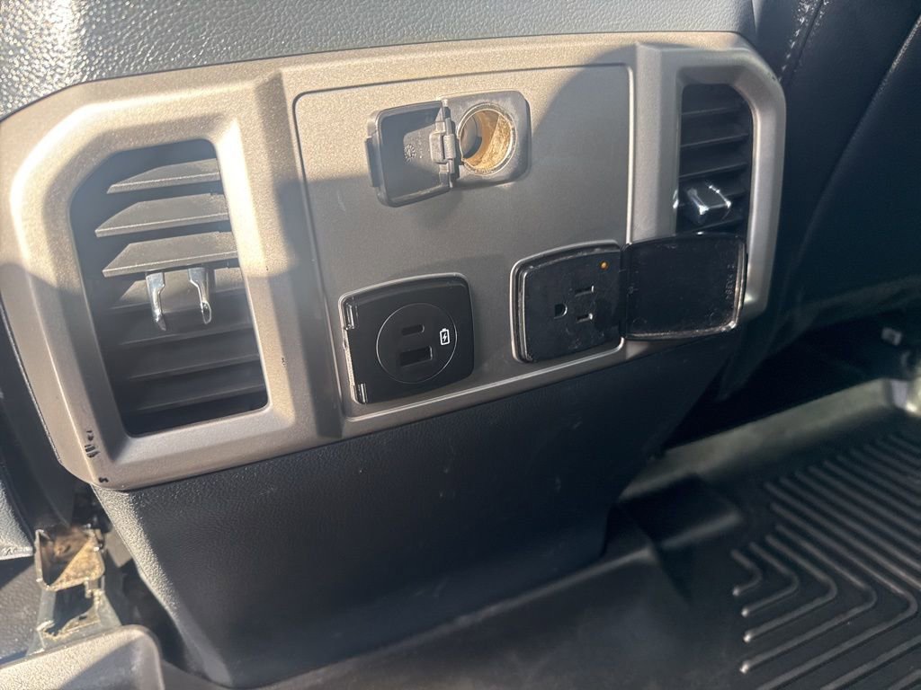 Used 2022 Ford F250 Lariat w/ Lariat Ultimate Package image 34