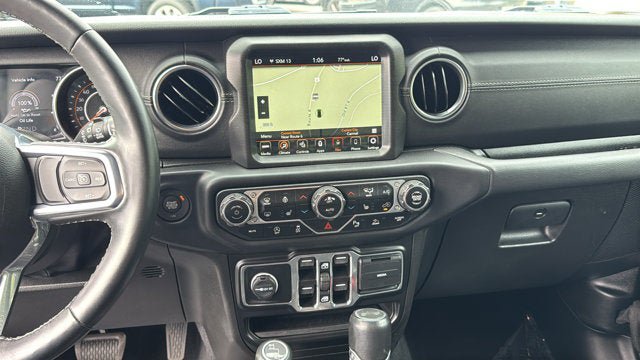 Certified 2022 Jeep Wrangler Unlimited Sahara w/ Cold Weather Group AWD/4WD image 21