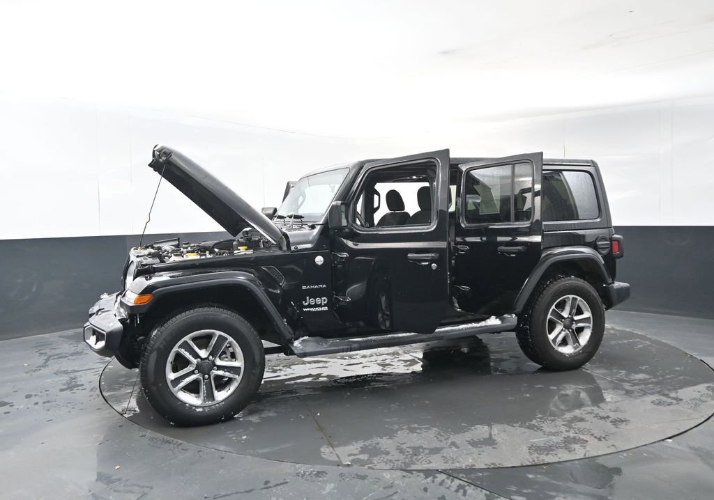 Used 2019 Jeep Wrangler Unlimited Sahara image 30