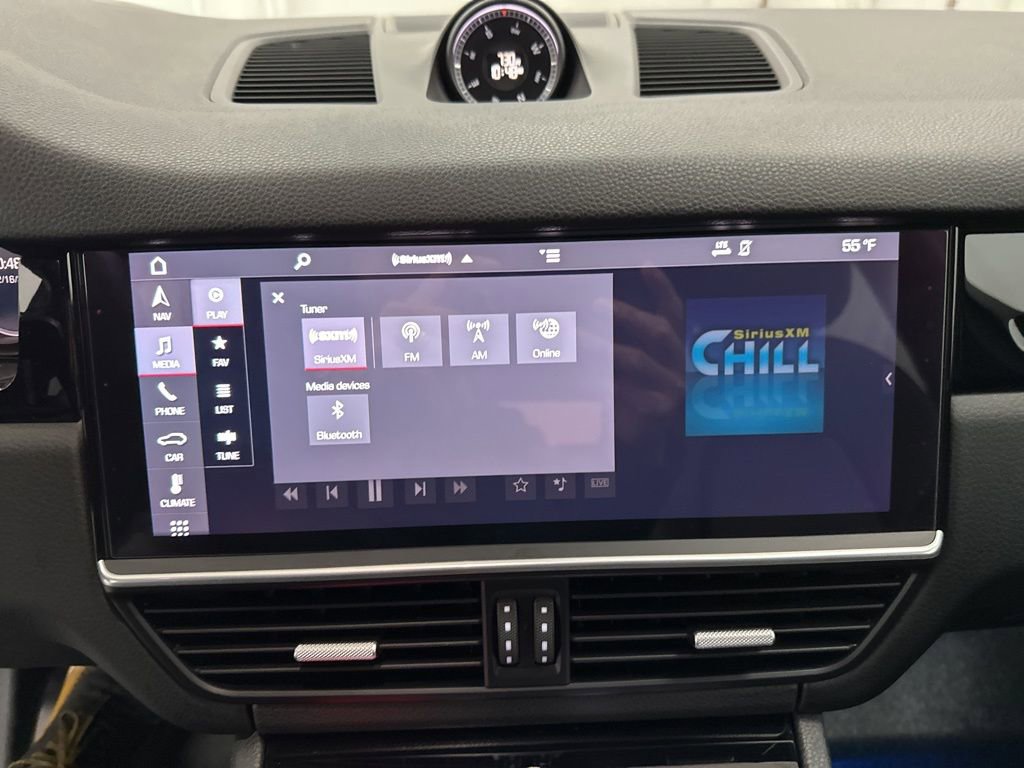 Used 2019 Porsche Cayenne S image 16