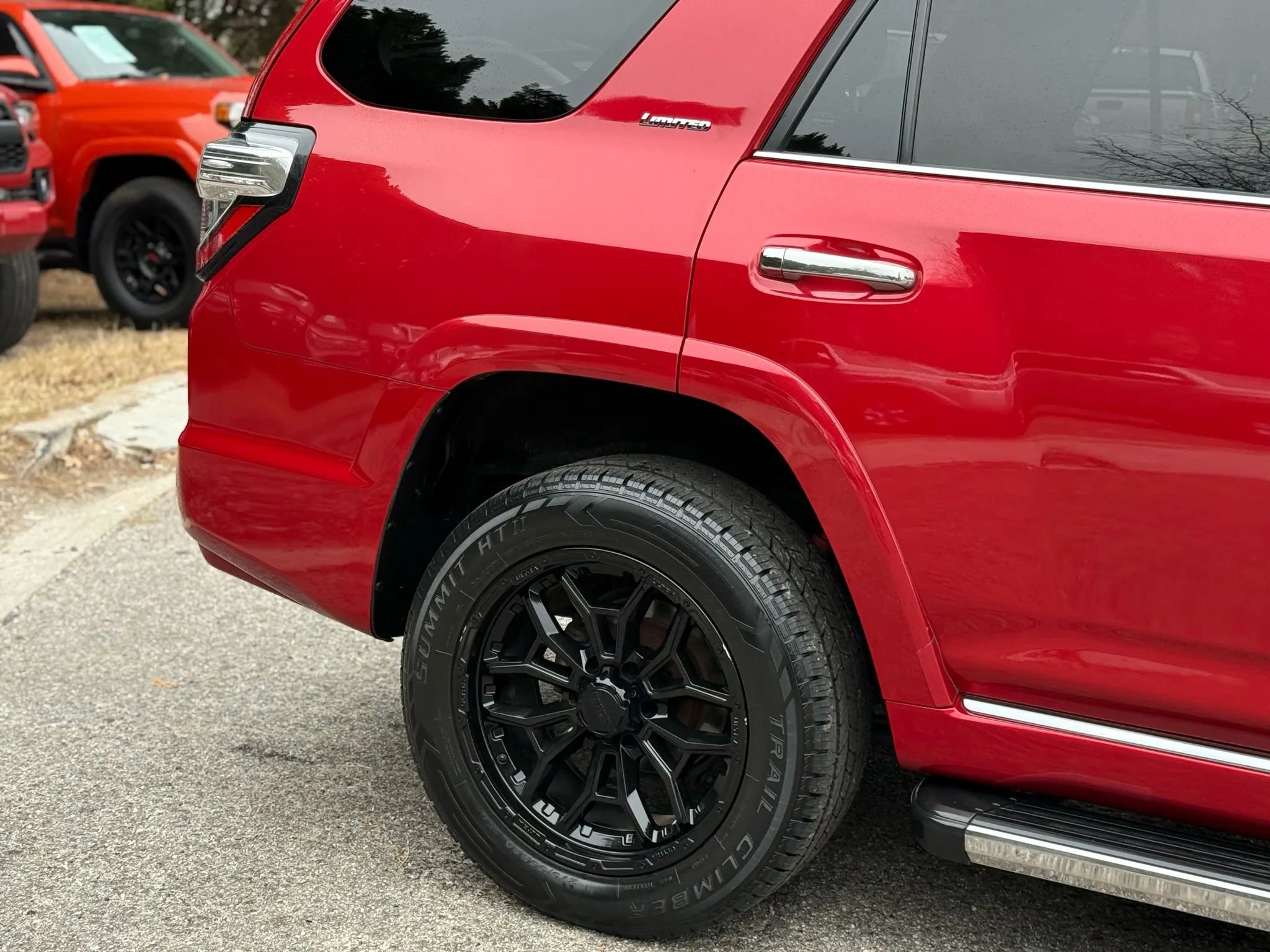 Used 2018 Toyota 4Runner Limited image 9