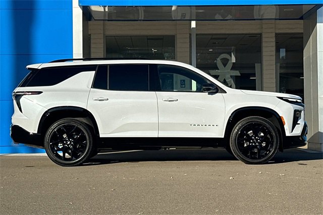 New 2026 Chevrolet Traverse RS image 4