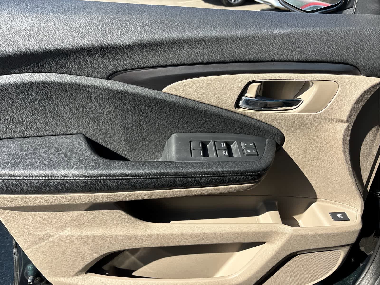 Used 2016 Honda Pilot LX image 16