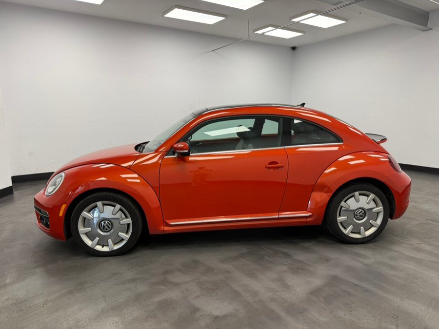 Used 2019 Volkswagen Beetle 2.0T SE w/ SE Premium Package FWD image 4