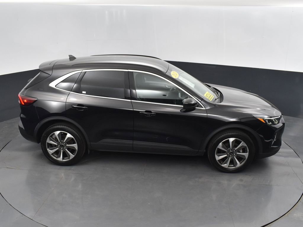 Used 2023 Ford Escape Platinum image 39