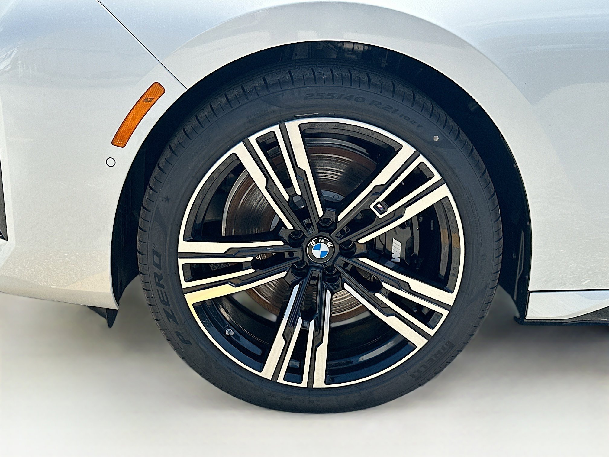 New 2026 BMW 760i xDrive w/ Executive Package AWD/4WD image 25