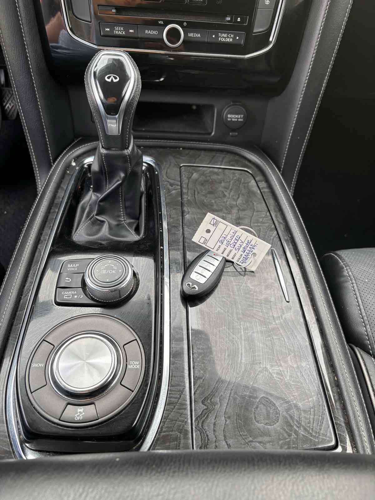 Used 2021 INFINITI QX80 Luxe image 17