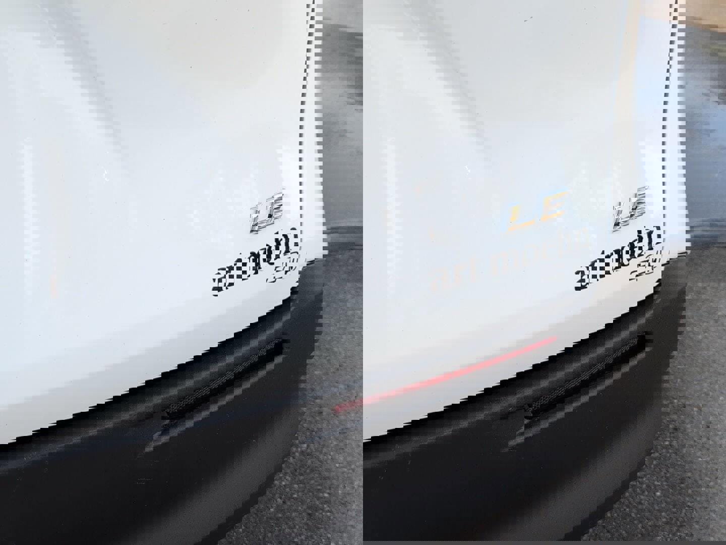 Used 2025 Toyota Sienna LE image 7