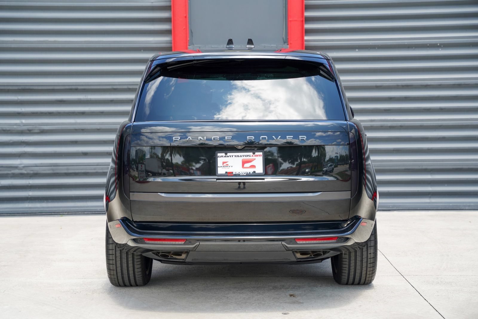 Used 2024 Land Rover Range Rover Long Wheelbase Autobiography AWD/4WD image 11