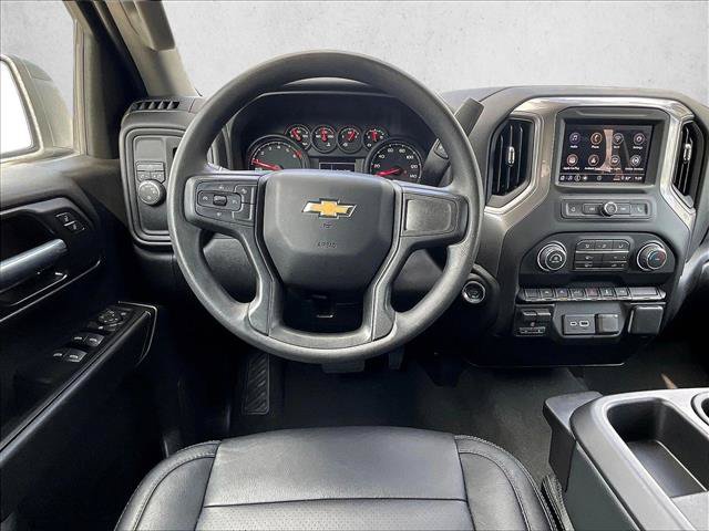 Used 2026 Chevrolet Silverado 1500 Custom w/ Turbomax Blackout Package RWD image 7