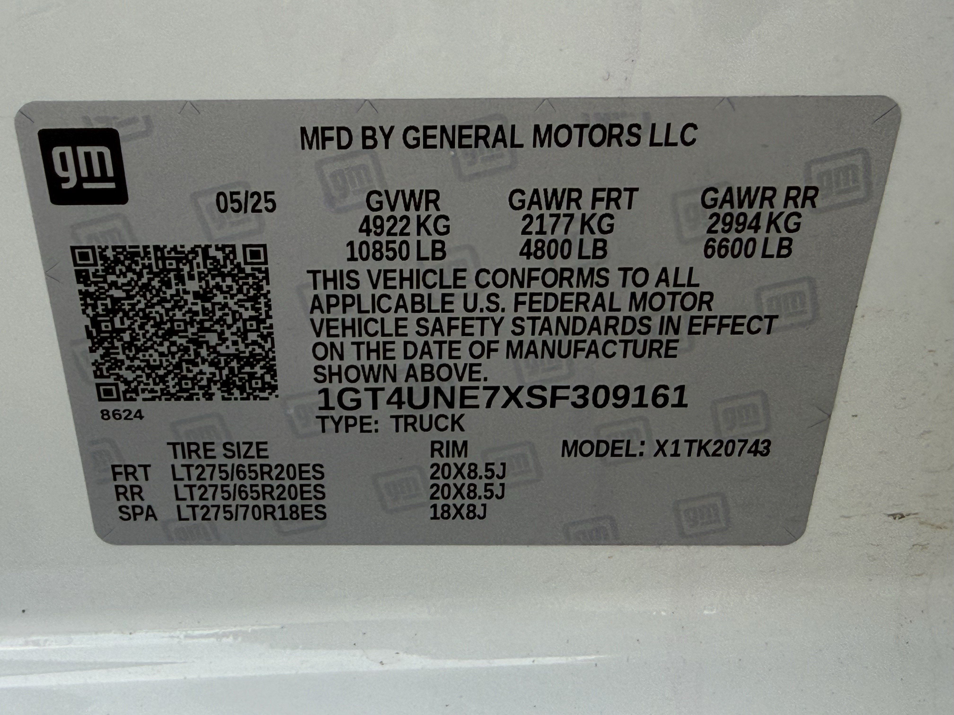 Used 2025 GMC Sierra 2500 SLT AWD/4WD image 32
