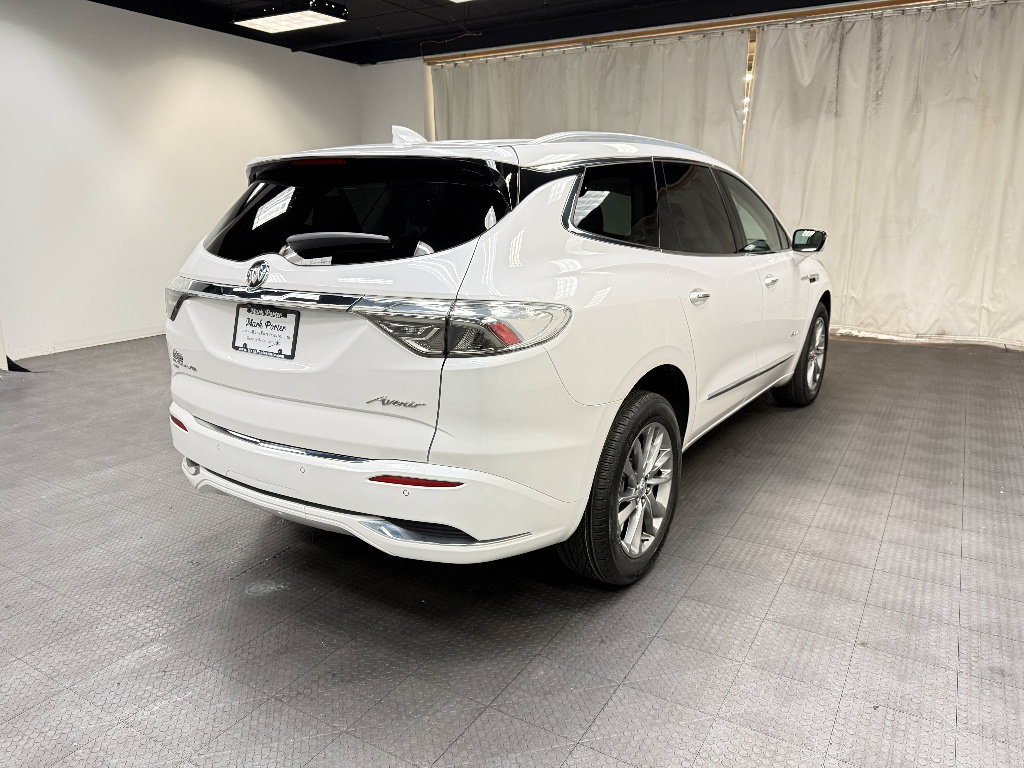 Used 2024 Buick Enclave Avenir w/ Avenir Technology Package AWD/4WD image 7