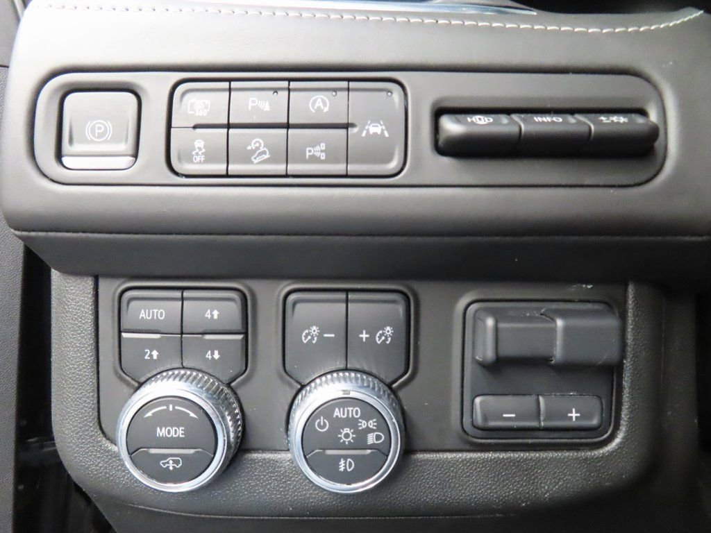 Used 2023 GMC Yukon Denali Ultimate w/ LPO, Floor Liner Package AWD/4WD image 59