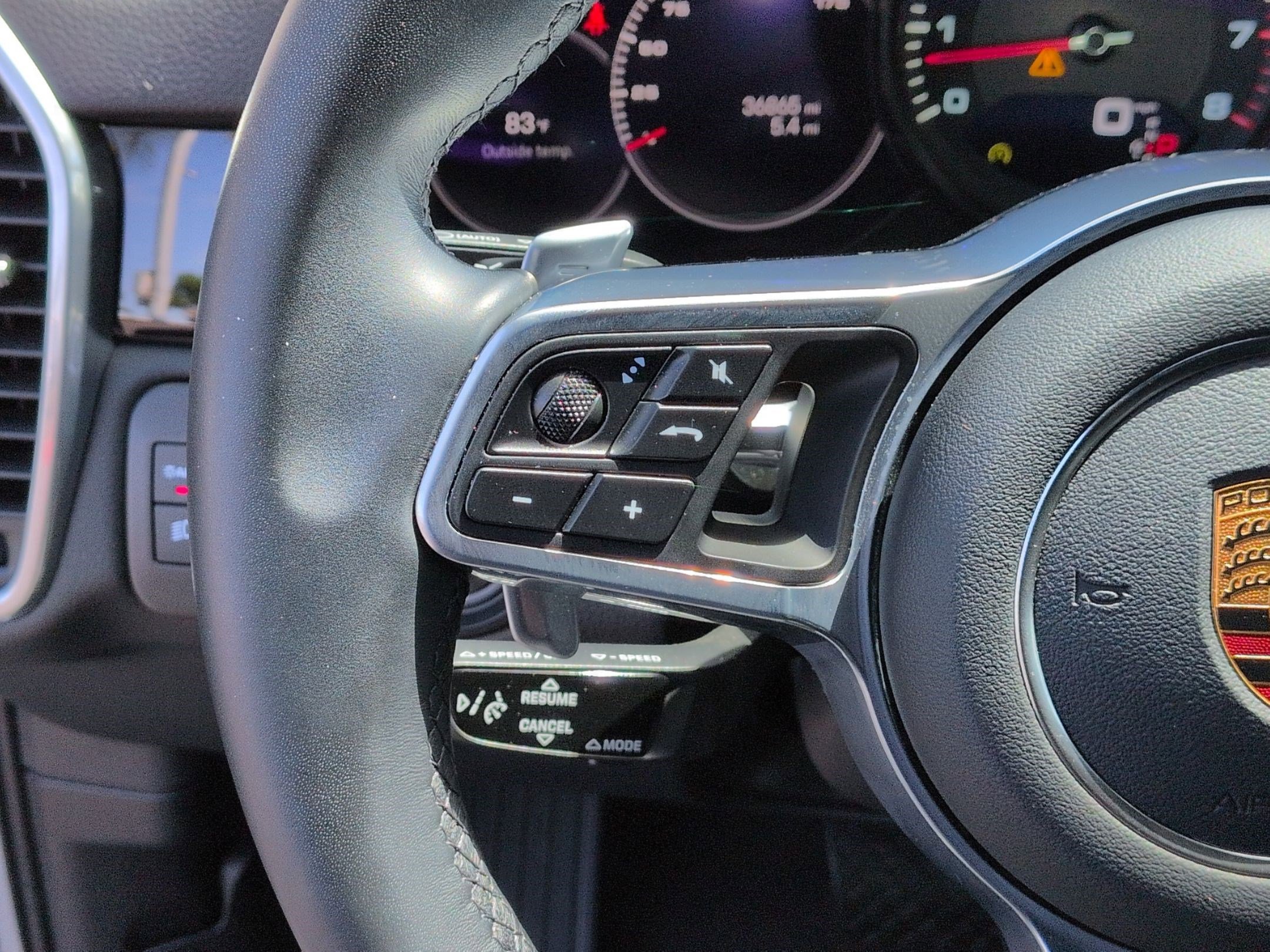 Used 2022 Porsche Cayenne Coupe AWD/4WD image 19