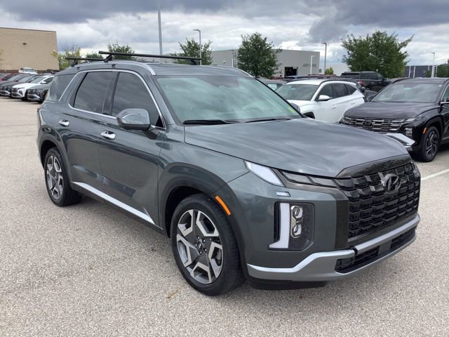 Certified 2024 Hyundai Palisade SEL w/ Premium Package image 3