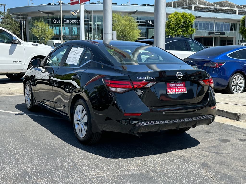 Used 2025 Nissan Sentra S FWD image 4