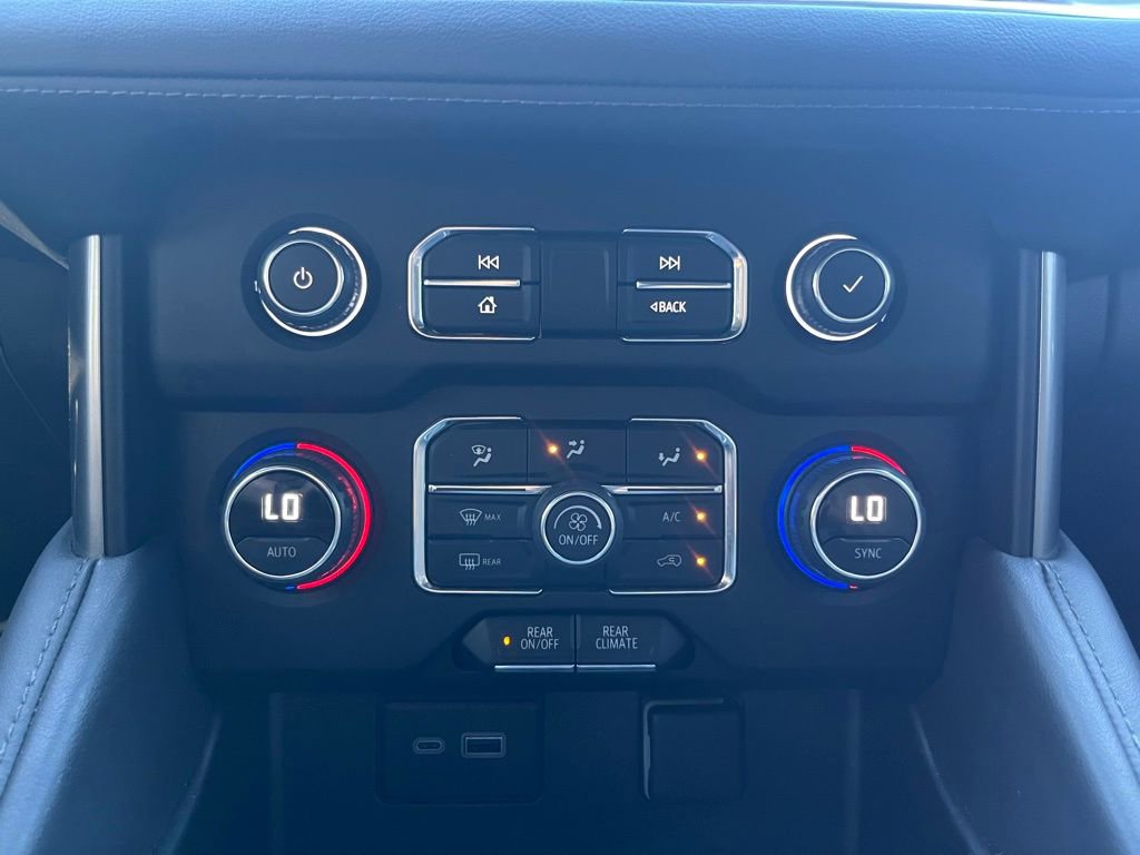 Used 2024 Chevrolet Suburban LS image 22