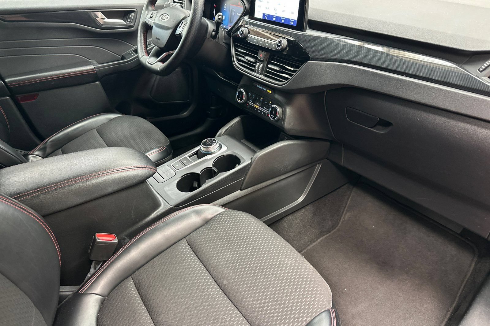 Used 2025 Ford Escape ST-Line Select AWD/4WD image 21