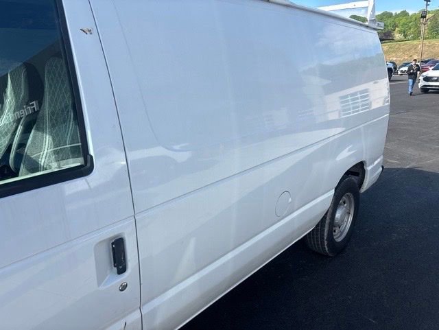 Used 2006 Ford E-150 and Econoline 150 RWD image 6