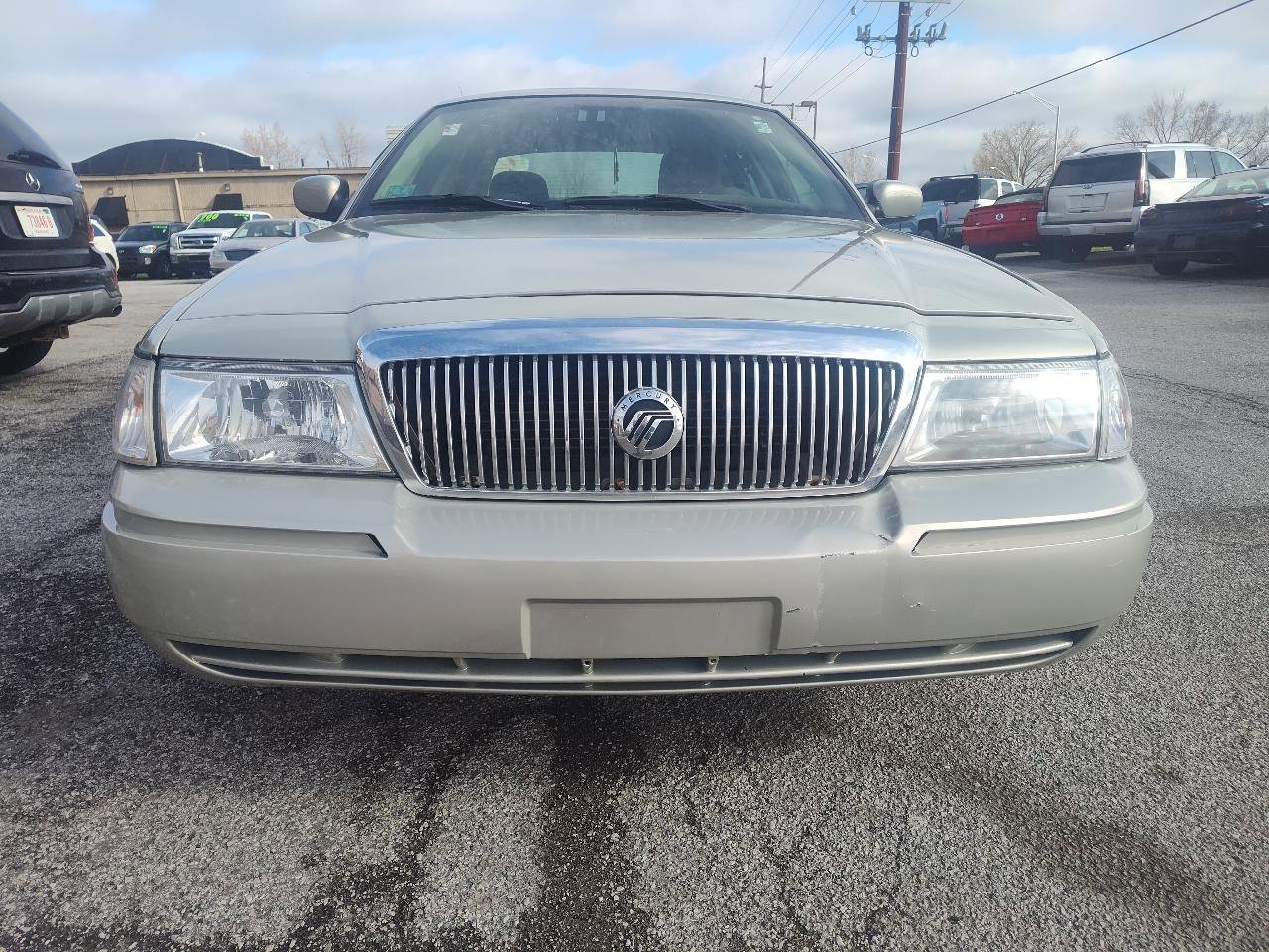 Used 2005 Mercury Grand Marquis GS RWD image 4