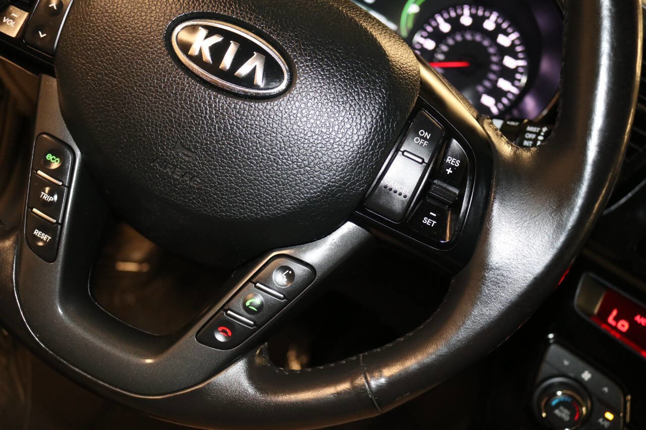 Used 2012 Kia Optima Hybrid FWD image 37