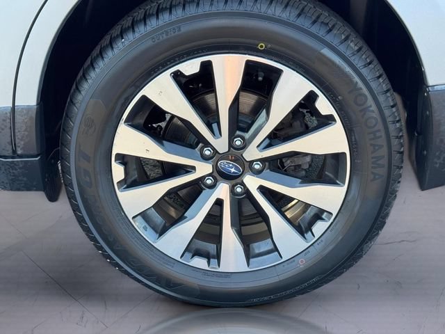 Used 2017 Subaru Outback 2.5i Limited w/ Popular Package #5 AWD/4WD image 6