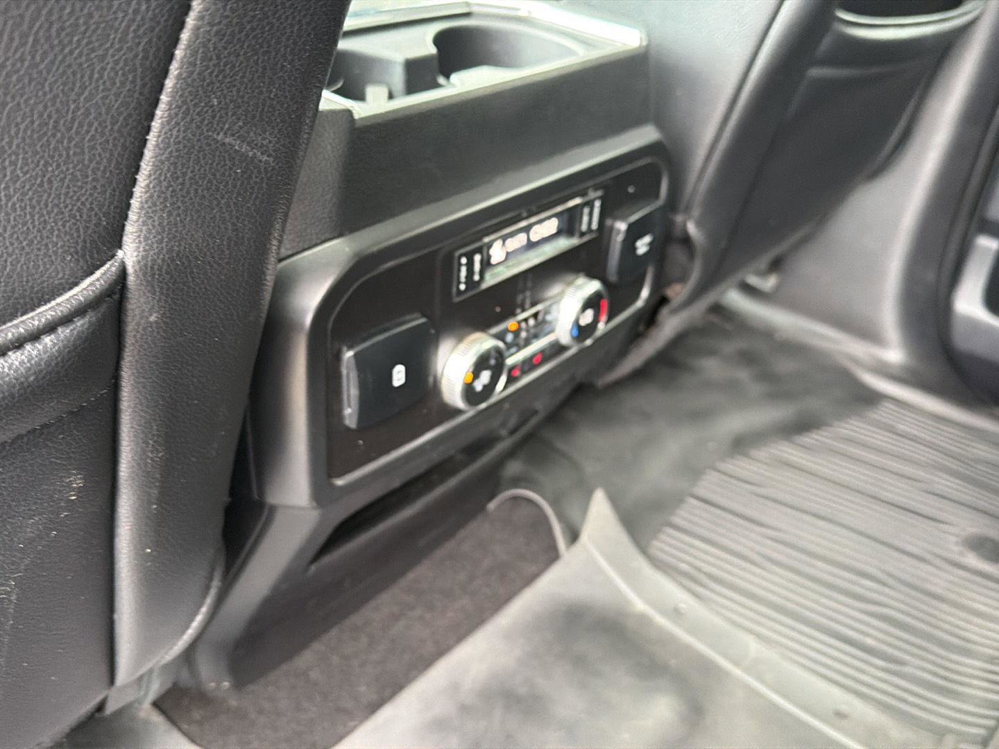 Used 2019 Ford Expedition Limited w/ Special Edition Package AWD/4WD image 12