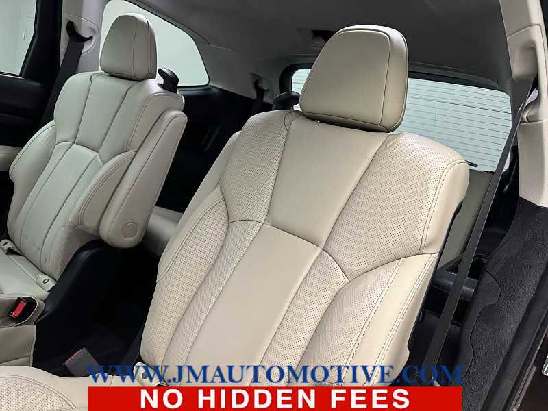 Used 2019 Subaru Ascent Limited image 16
