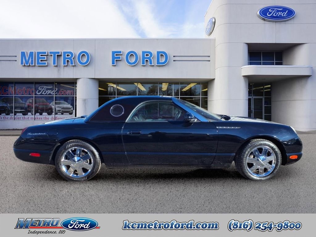 Used 2002 Ford Thunderbird image 2