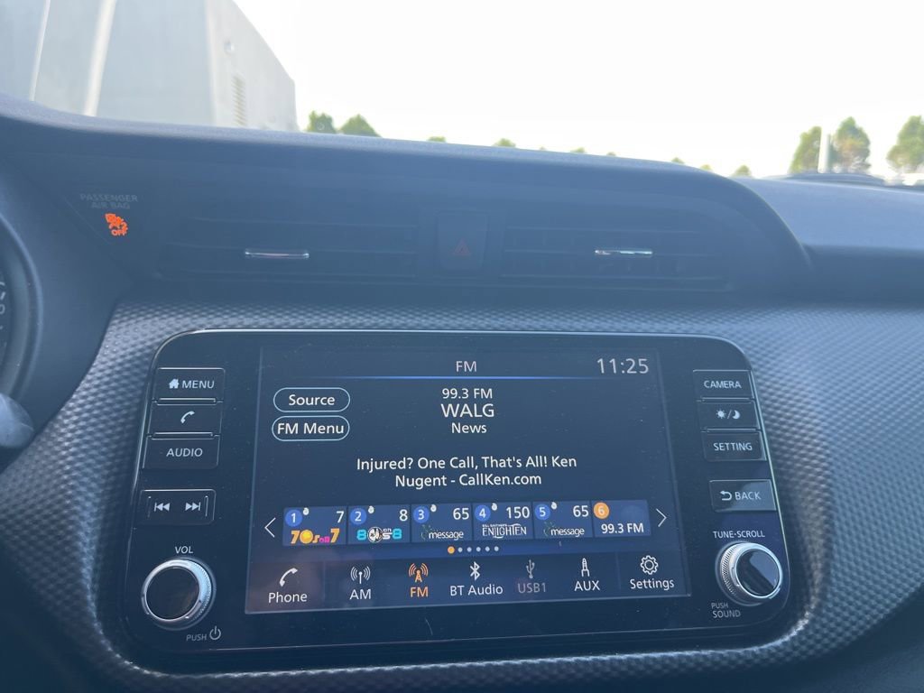 Used 2022 Nissan Kicks SV FWD image 15
