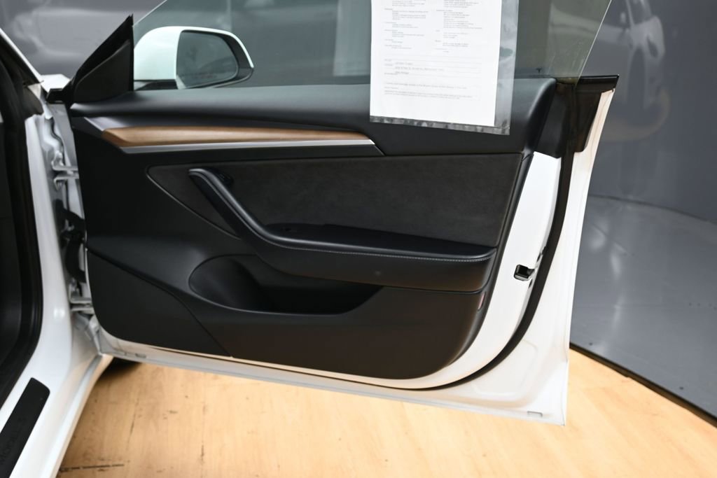 Used 2023 Tesla Model 3 Standard Range RWD image 41