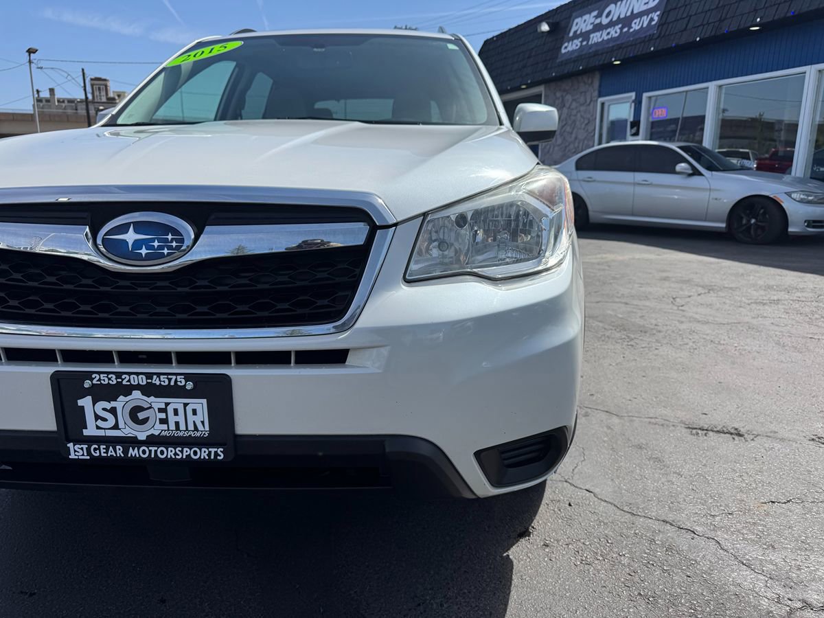 Used 2015 Subaru Forester 2.5i Premium w/ All-Weather Package AWD/4WD image 3