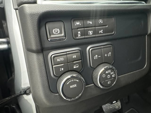 New 2026 Chevrolet Tahoe Premier AWD/4WD image 12