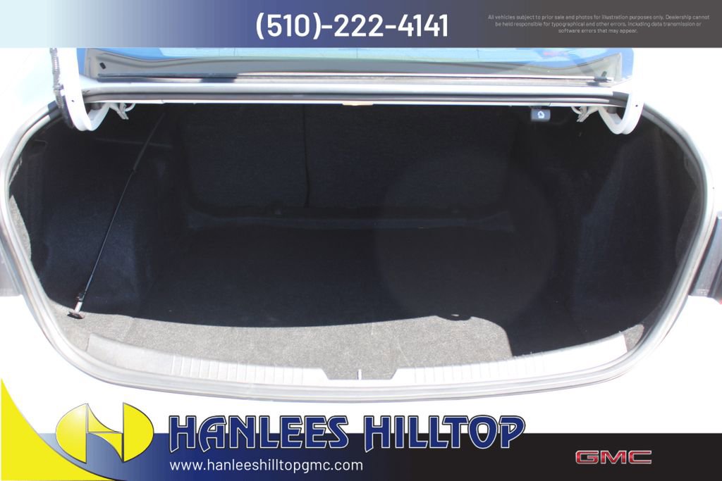 Used 2023 Chevrolet Malibu LT FWD image 10