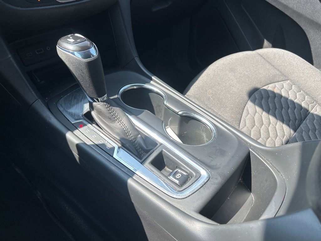 Used 2020 Chevrolet Equinox LT w/ Driver Convenience Package image 30